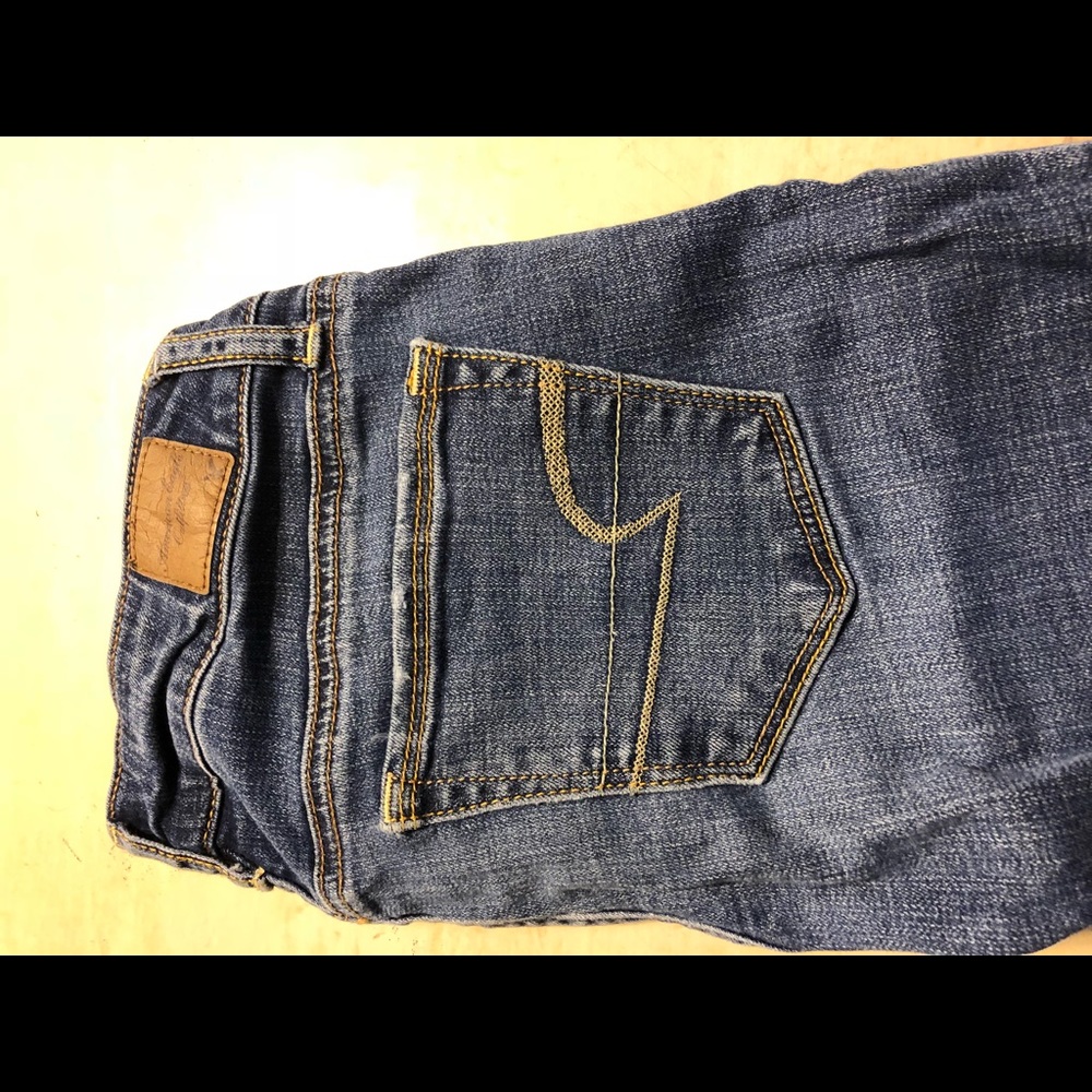American Eagle skinny kick jeans